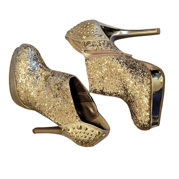 Gold booties with glitter and studs - Picture 4 of 5